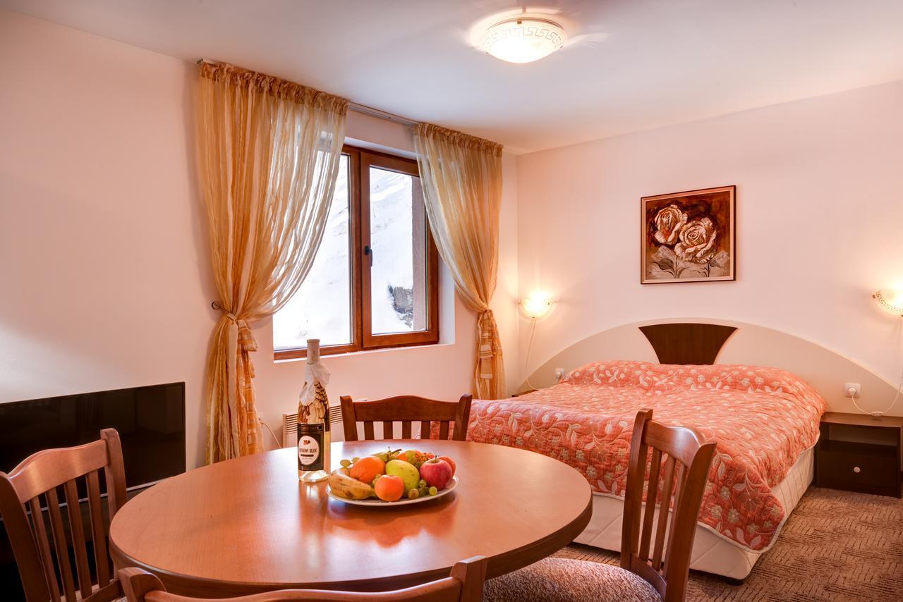 Mountain Lodge Apartments Pamporovo Extérieur photo